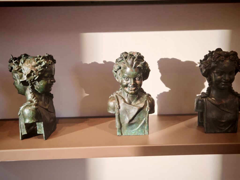 1000426457-1024x768 Domus. Gli arredi di Pompei