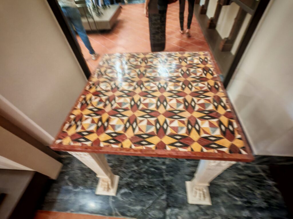 1000426463-1024x768 Domus. Gli arredi di Pompei