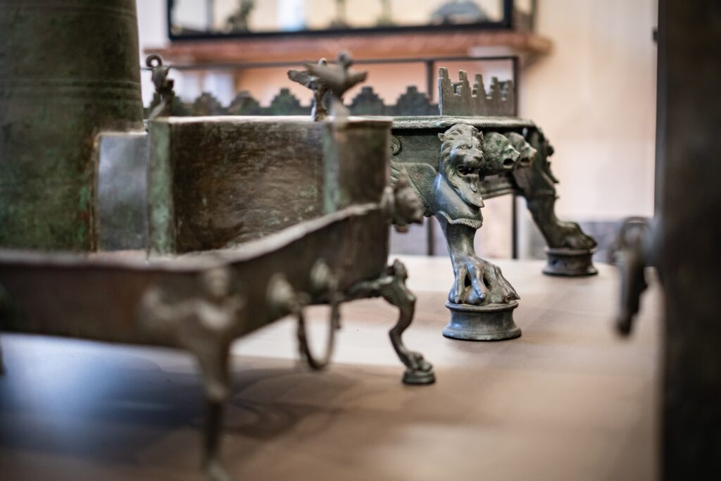 IMG-20250630-WA0032-1024x683 Domus. Gli arredi di Pompei