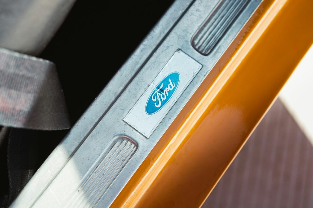 pexels-dantemunozphoto-16259496-1024x683 Allarme Sicurezza: Ford Lancia un Richiamo Urgente per Rischio Incendio